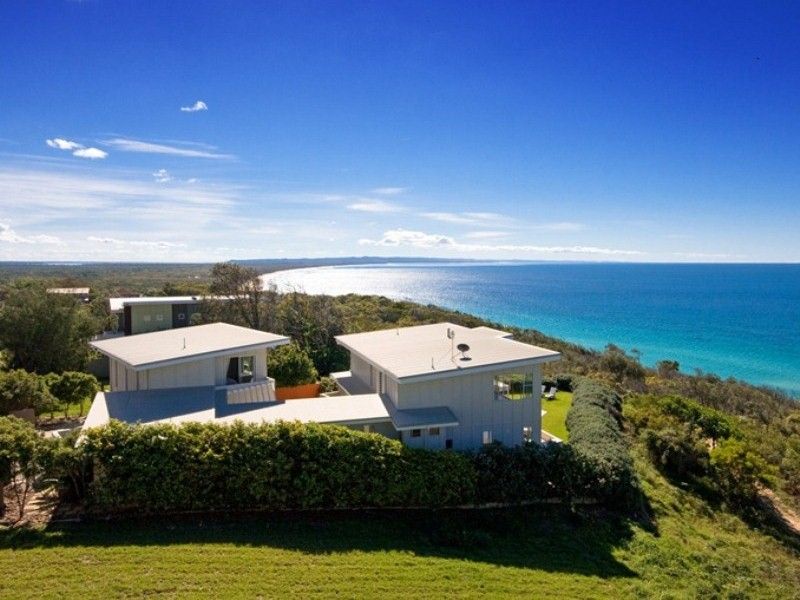 Cooloola Coast Realty Executive Style, Stunning Beachside Luxury
