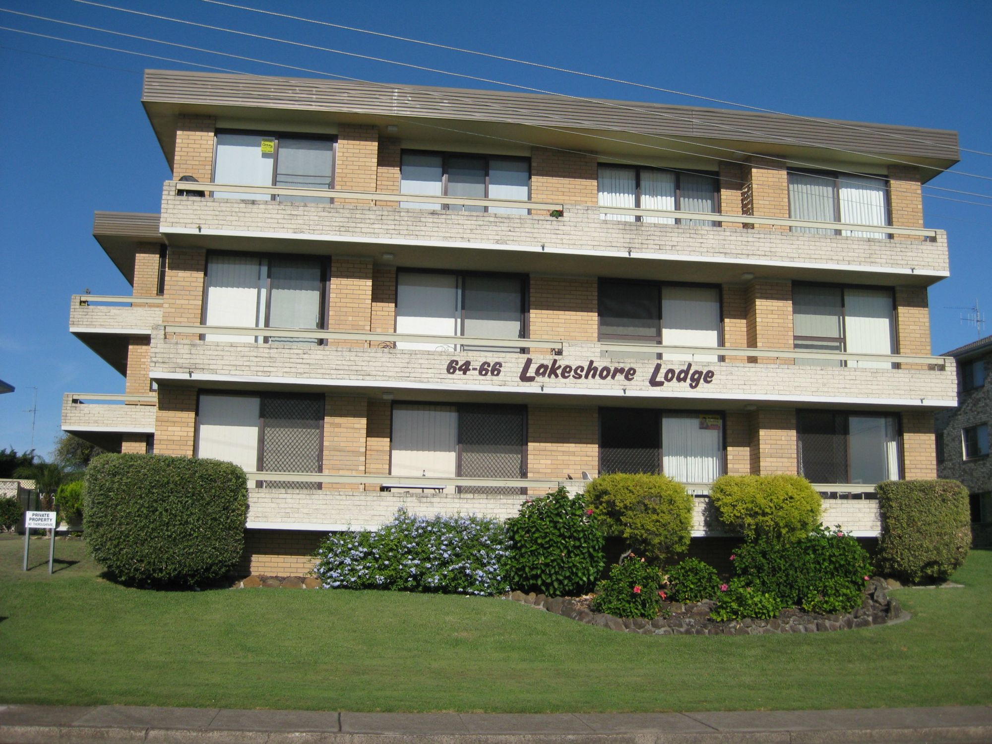 Forster Tuncurry Property Management 2 bedroom unfurnished unit
