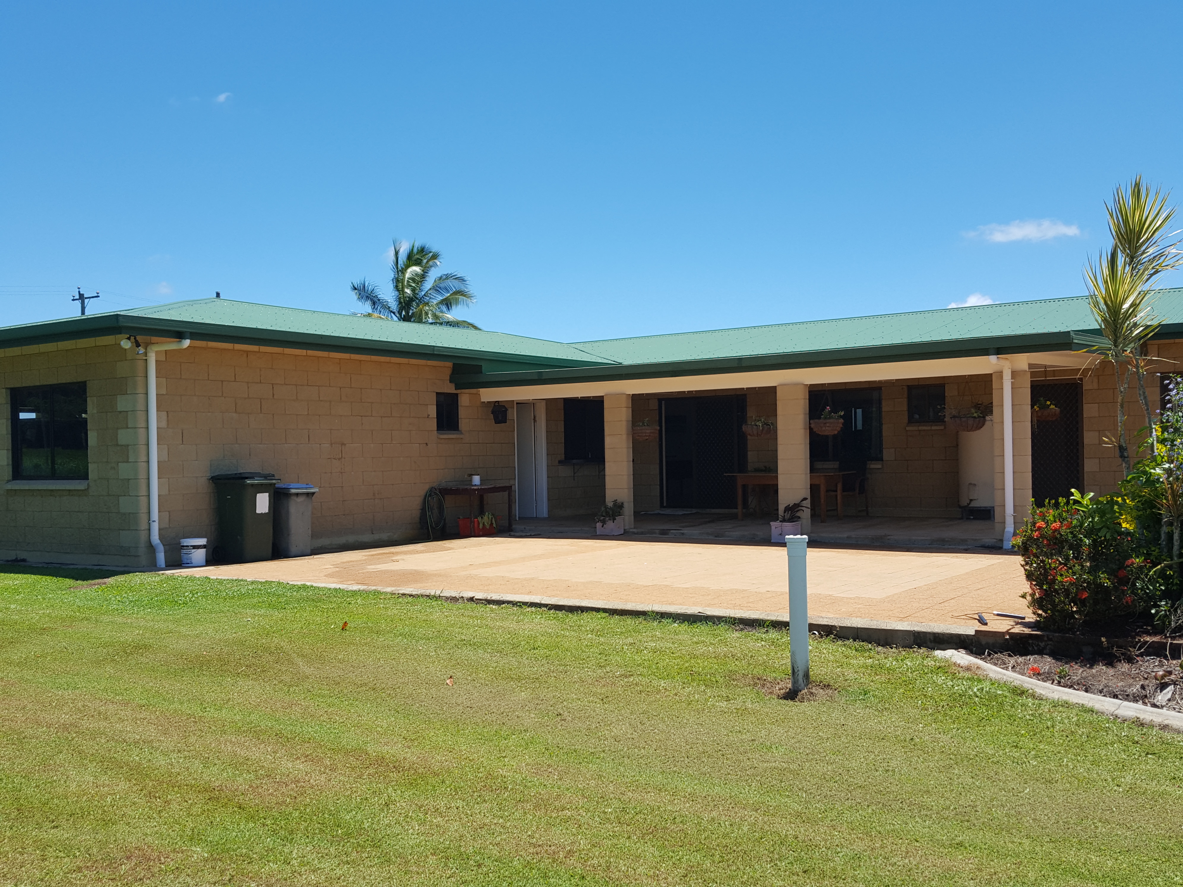 Kurrimine Beach Property Sales SPACE TO MOVE ,IN & OUT