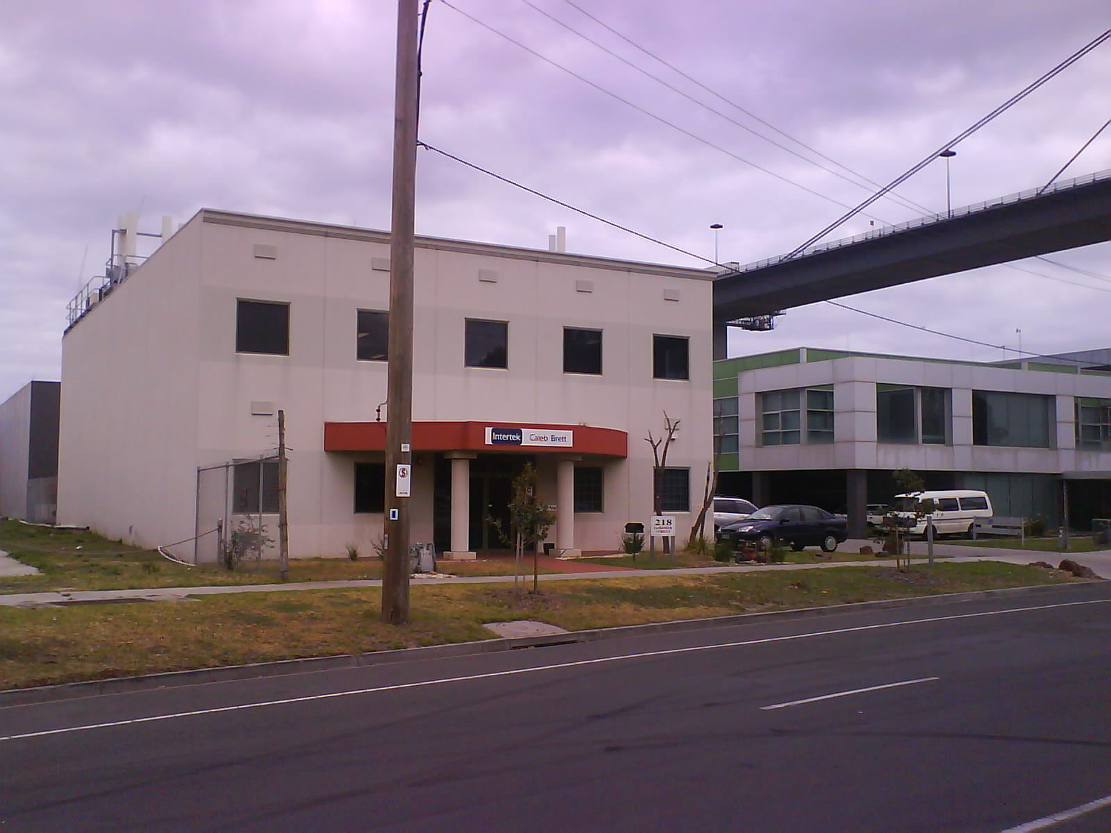 OMP Real Estate Port Melbourne at its very best!