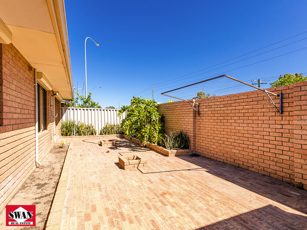 Swan Real Estate SO CLOSE TO EVERYTHING