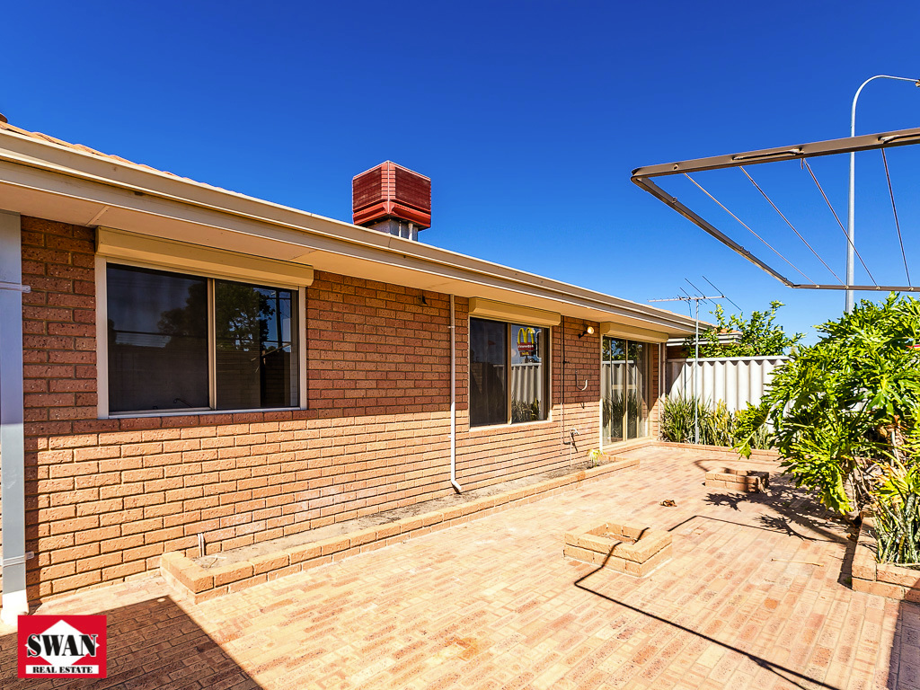 Swan Real Estate SO CLOSE TO EVERYTHING